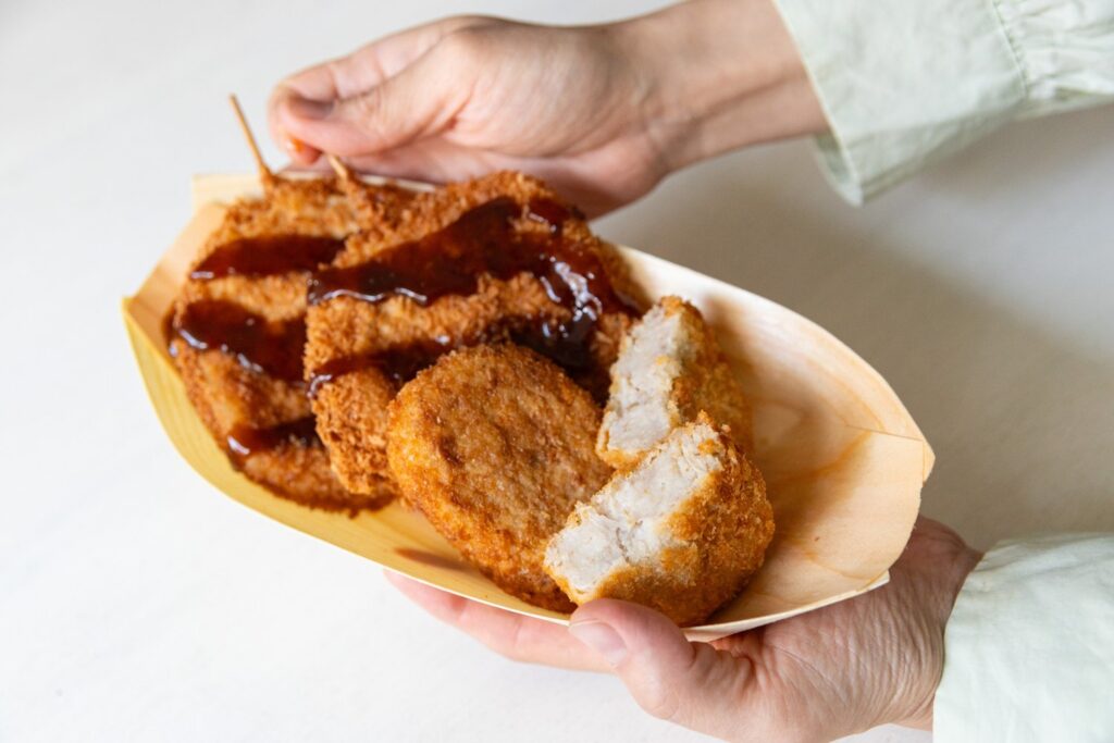 キッチンOSAKAもん特製「海老芋コロッケ」のサムネイル