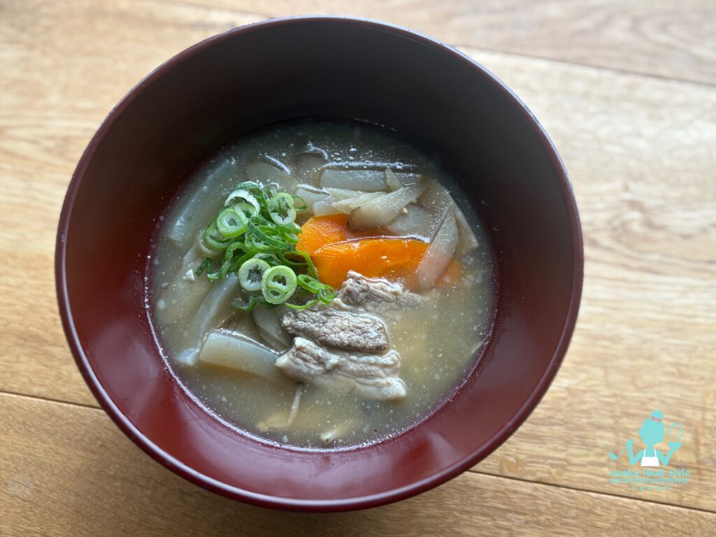 いい豚バラ肉で作る「関西風豚汁」のサムネイル
